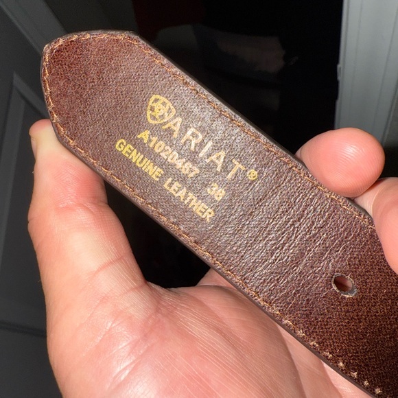 Ariat Men's Embossed Brown Belt with Ornate Silver Buckle - Picture 2 of 2